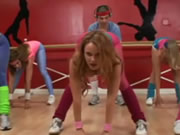 Mujer tiene sexo con un extraño durante los aeróbicos